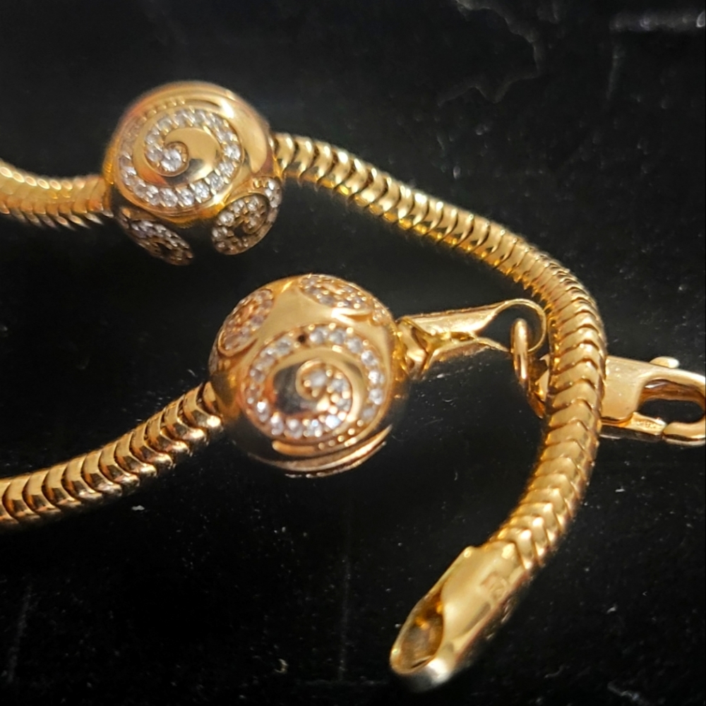GENUINE PANDORA Disney Mickey Mouse Golden Swirl 14K Gold CZ Clip